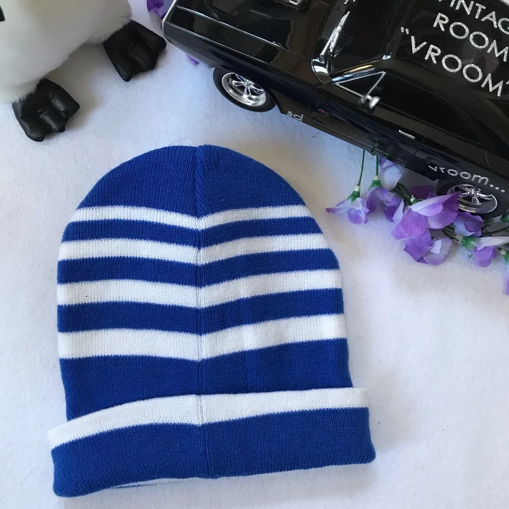 Nike NWOT Beanie with Gloves Set Youth OS (8/20) - Picture 5 of 7